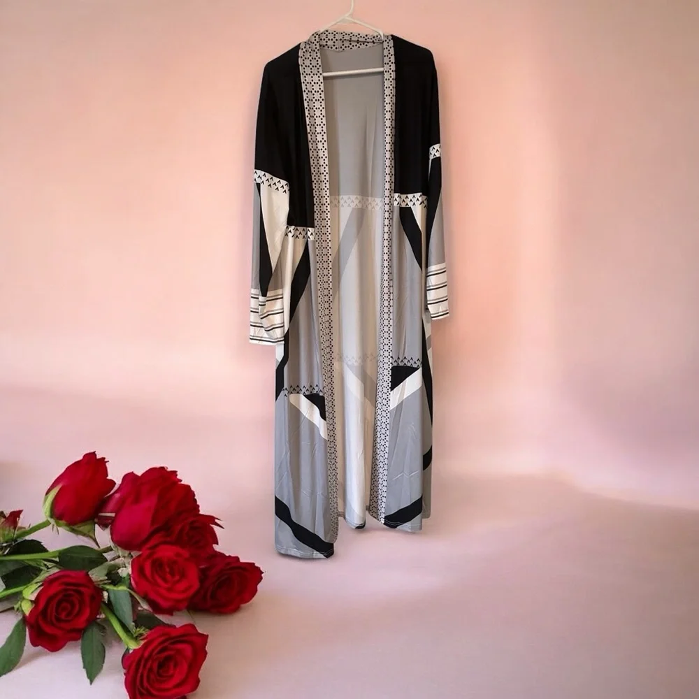 Elegant Black and White Women's silky coat Wrap - Picture 2 of 8